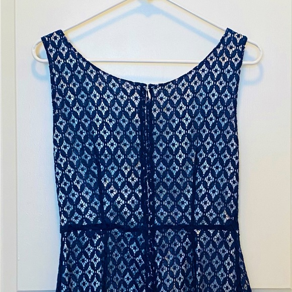 NWT Tahari A-line dress - tatted lace (6) - Picture 7 of 12
